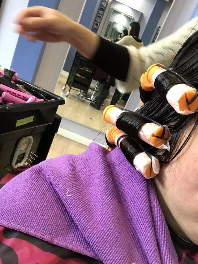 A & 8 Salon