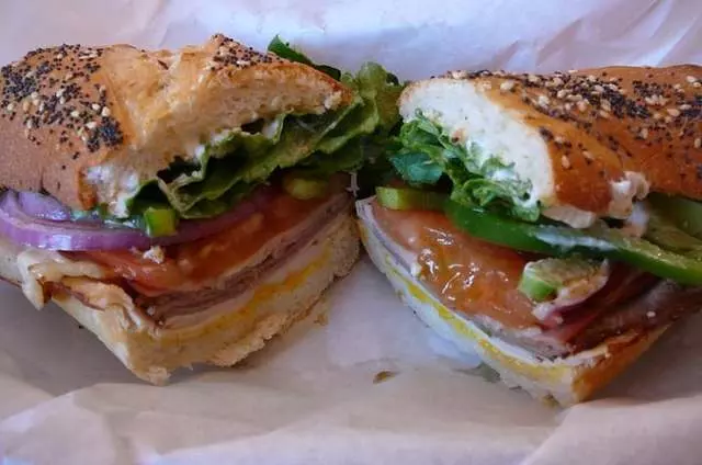 AK Subs
