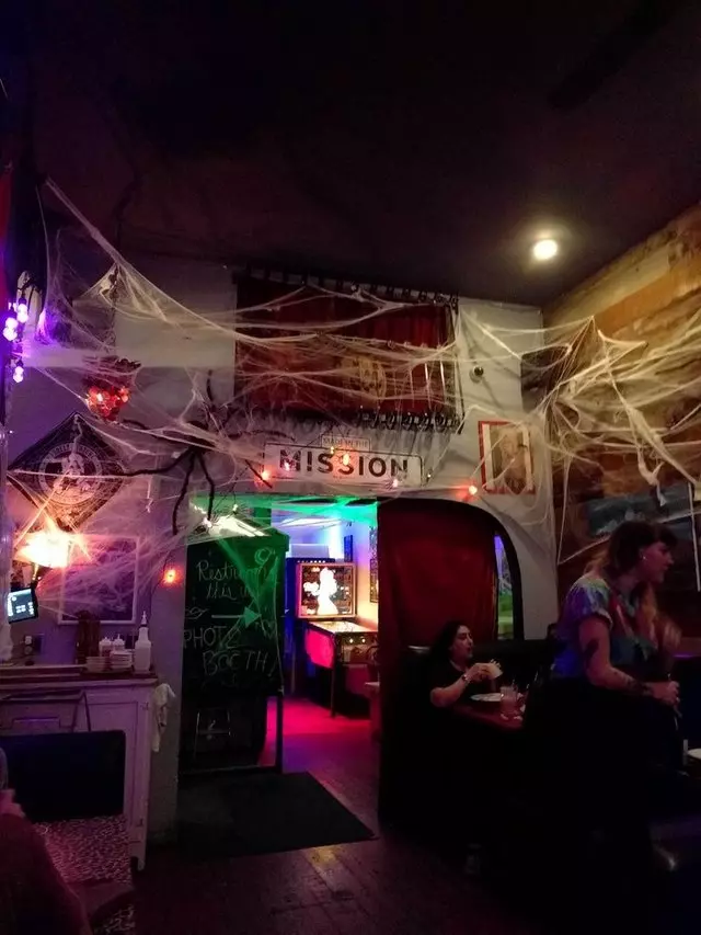 Emmy’s Spaghetti Shack