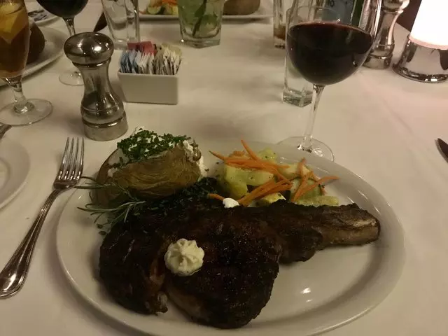 Harris’ Restaurant