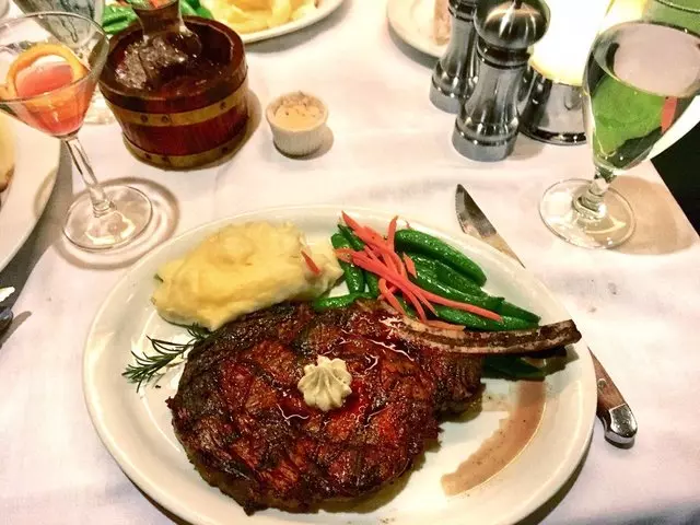 Harris’ Restaurant