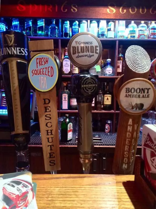 The Chieftain Irish Pub & Restaurant