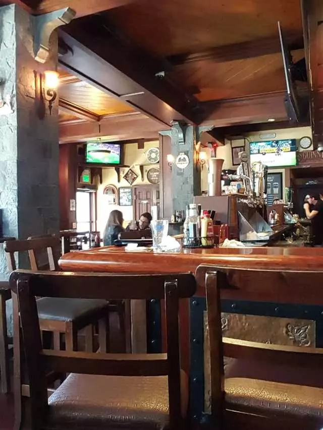 The Chieftain Irish Pub & Restaurant