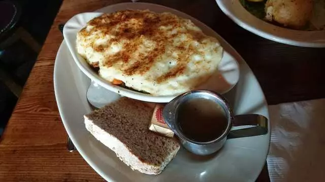 The Chieftain Irish Pub & Restaurant