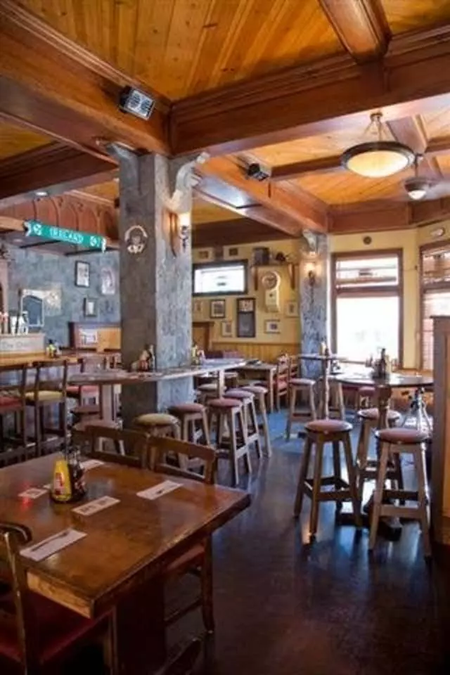 The Chieftain Irish Pub & Restaurant