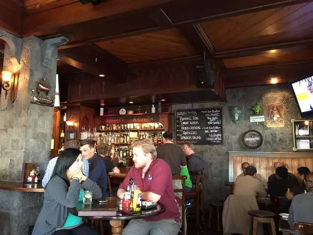 The Chieftain Irish Pub & Restaurant