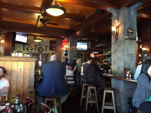 The Chieftain Irish Pub & Restaurant