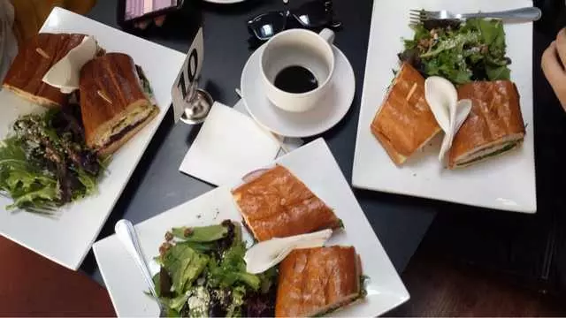 Cafe La Flore Irving