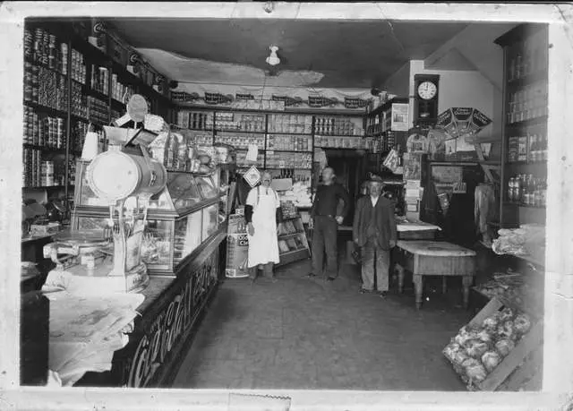 Chiotras Grocery
