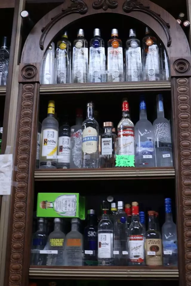Rosenberg Deli & Market