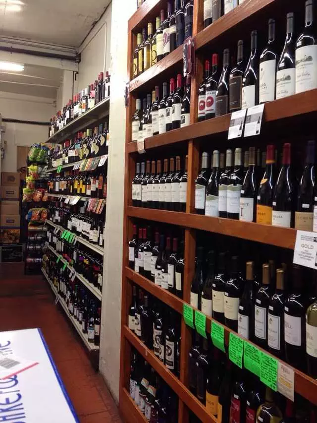 Rosenberg Deli & Market
