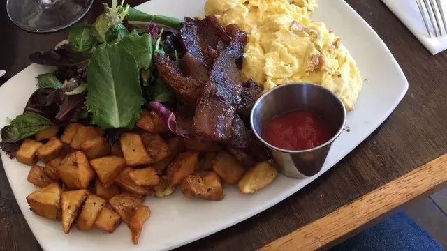 Mission Beach Cafe