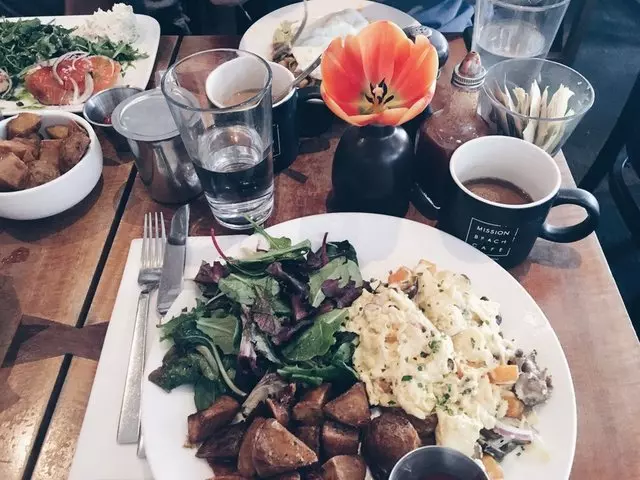 Mission Beach Cafe