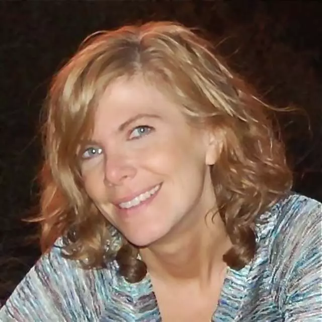 Helena McMahon, LMFT