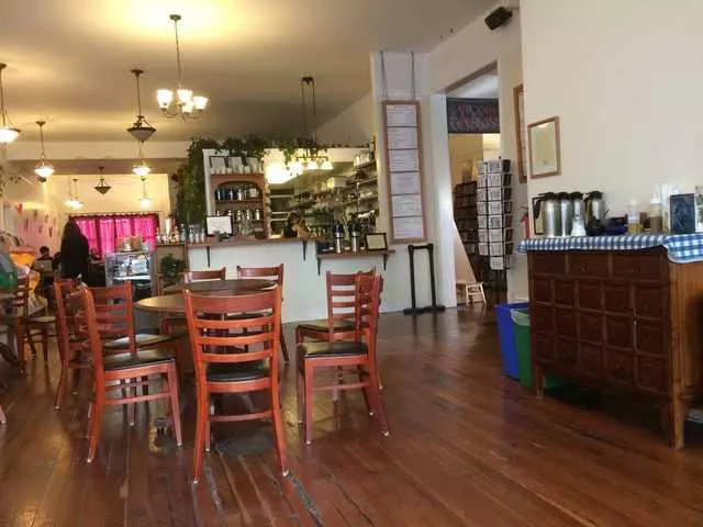 Borderlands Café