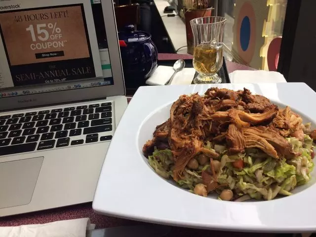 Ro Cafe