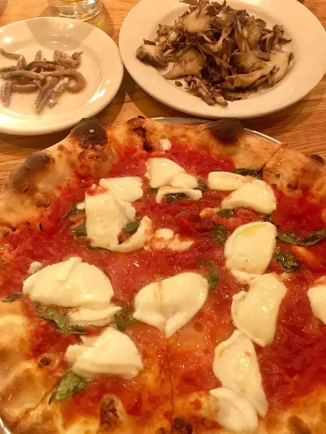 Pizzeria Delfina