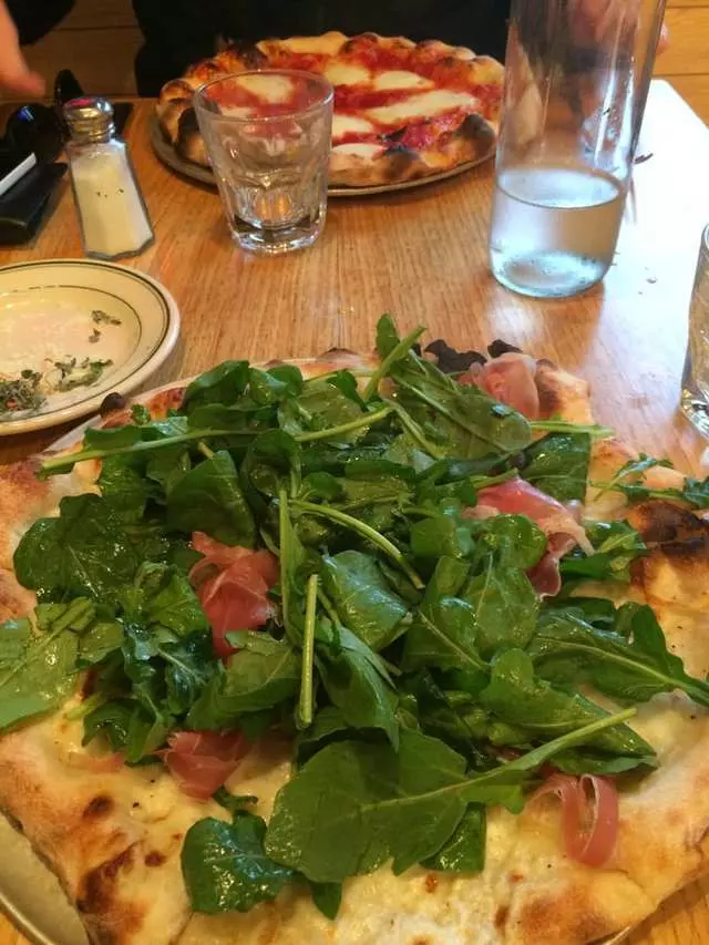 Pizzeria Delfina