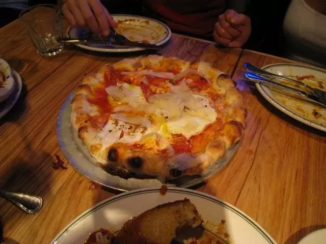 Pizzeria Delfina