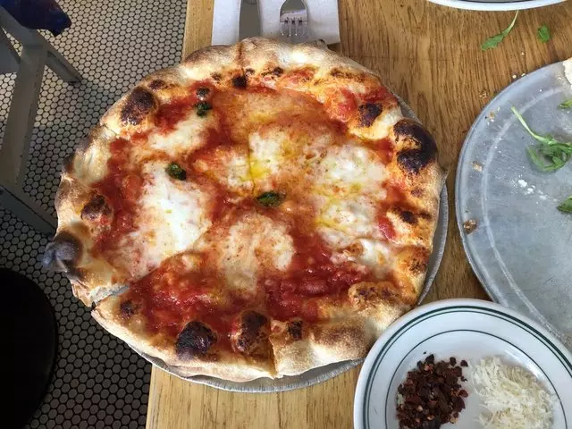 Pizzeria Delfina