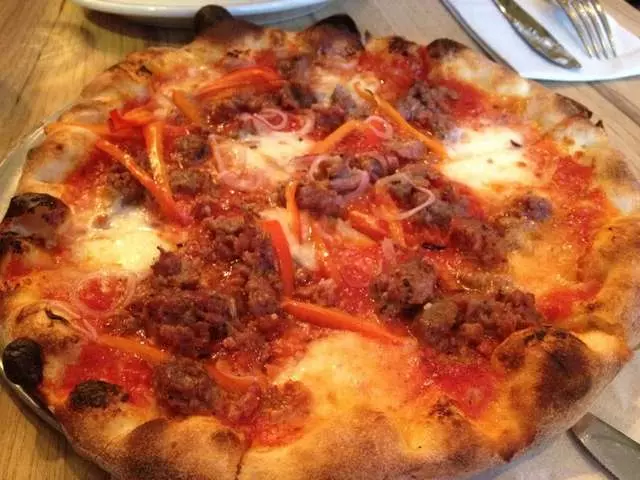 Pizzeria Delfina