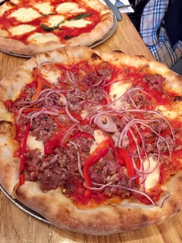 Pizzeria Delfina