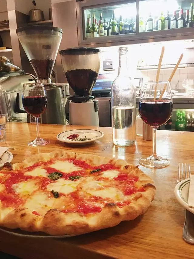 Pizzeria Delfina