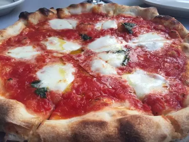 Pizzeria Delfina