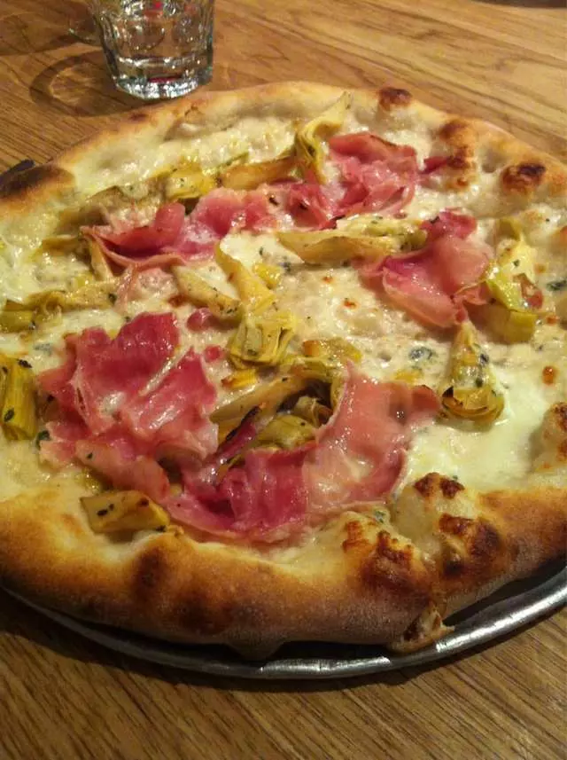 Pizzeria Delfina