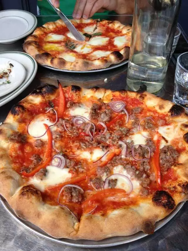 Pizzeria Delfina