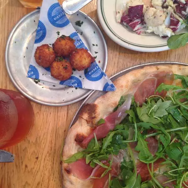 Pizzeria Delfina