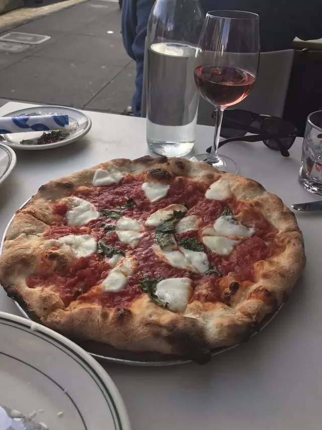 Pizzeria Delfina