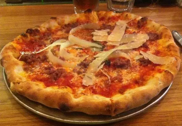 Pizzeria Delfina