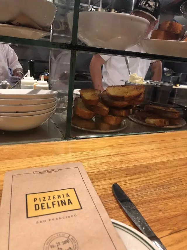 Pizzeria Delfina