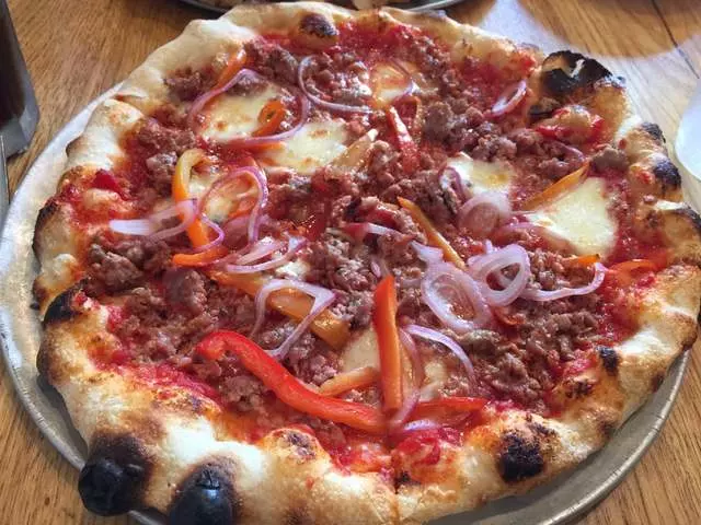 Pizzeria Delfina
