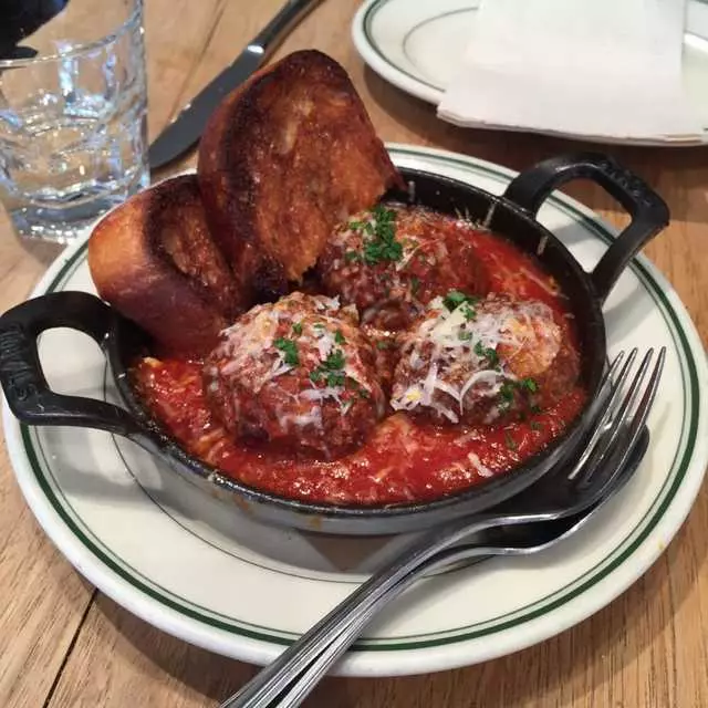 Pizzeria Delfina