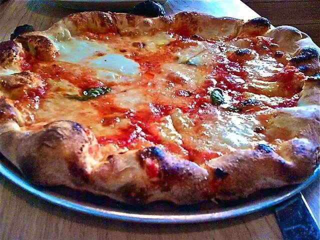 Pizzeria Delfina