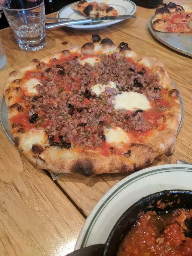 Pizzeria Delfina