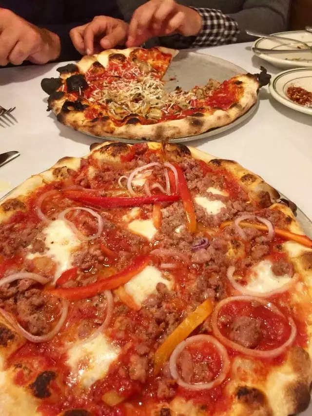 Pizzeria Delfina