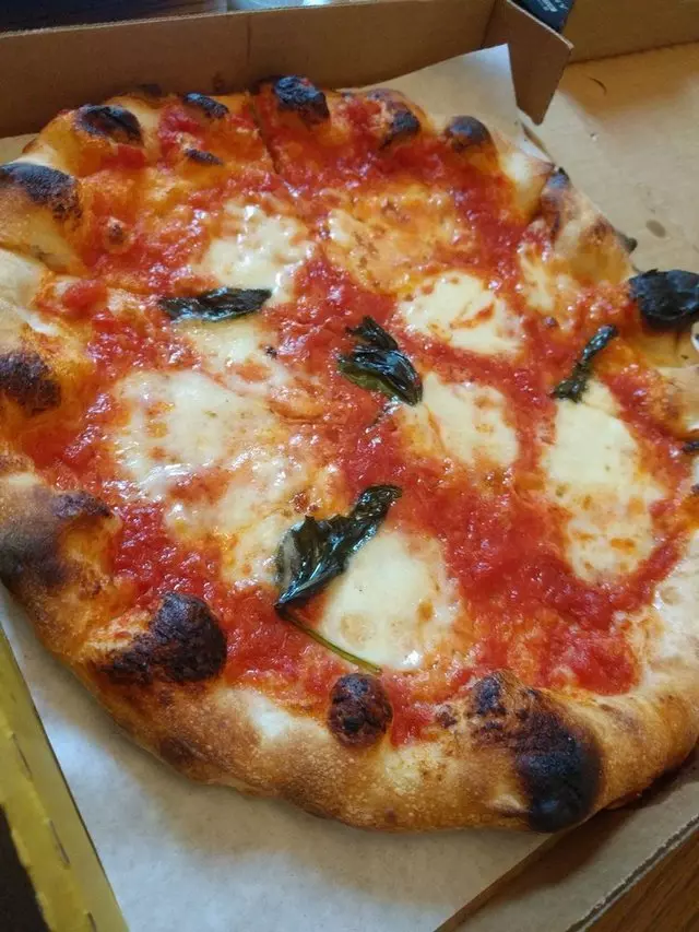 Pizzeria Delfina
