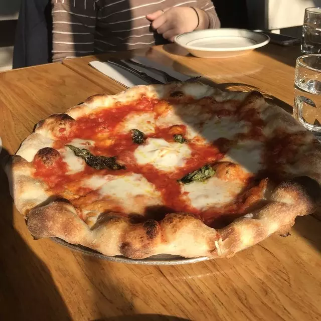 Pizzeria Delfina