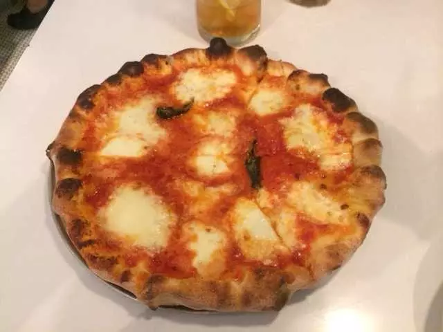 Pizzeria Delfina