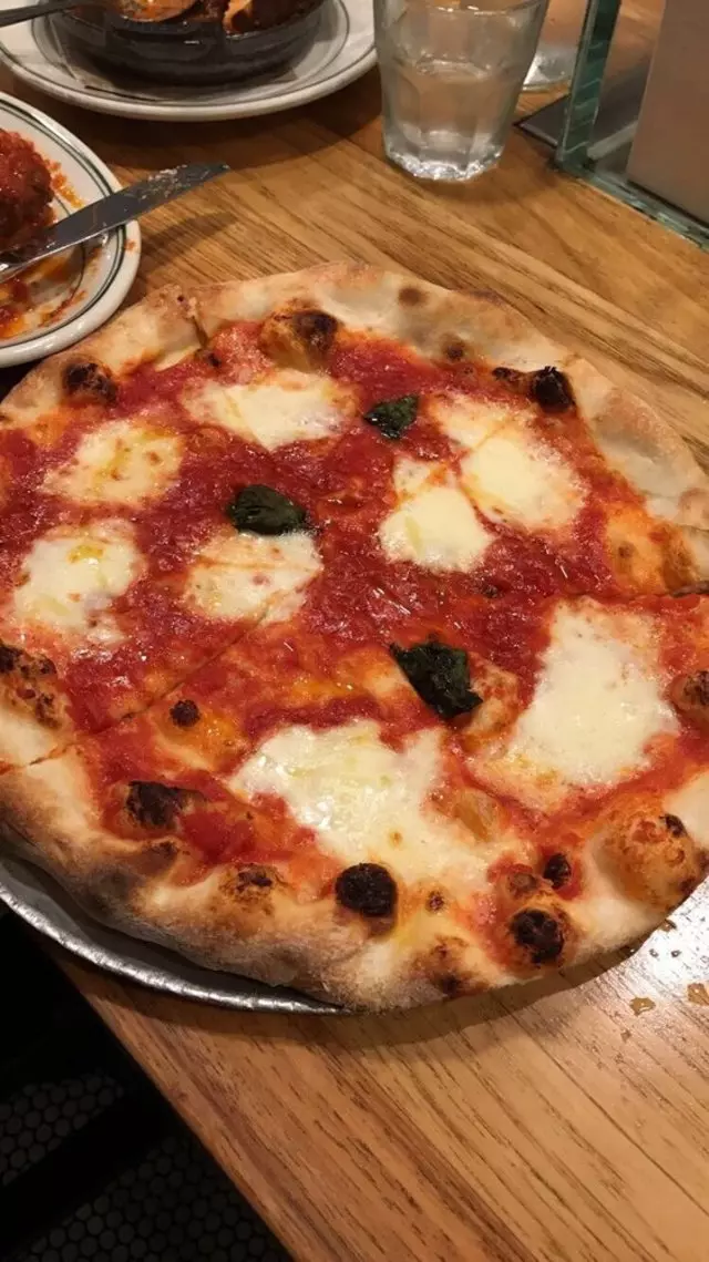 Pizzeria Delfina