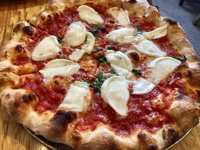 Pizzeria Delfina