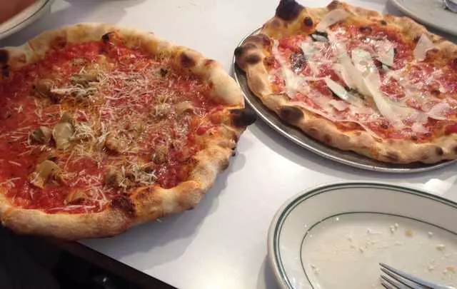 Pizzeria Delfina
