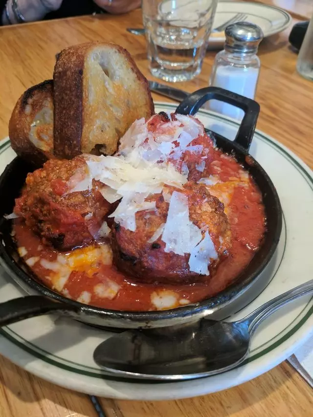 Pizzeria Delfina