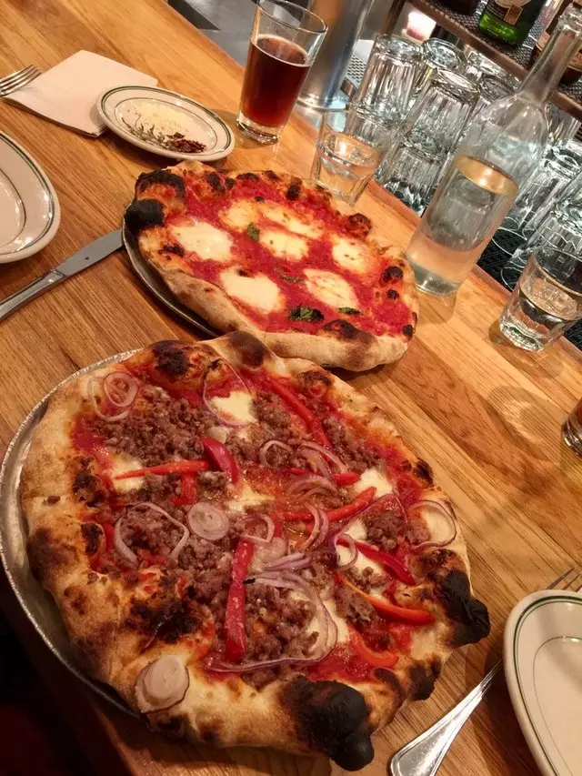 Pizzeria Delfina