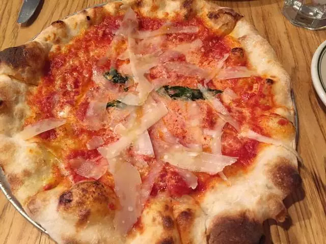 Pizzeria Delfina