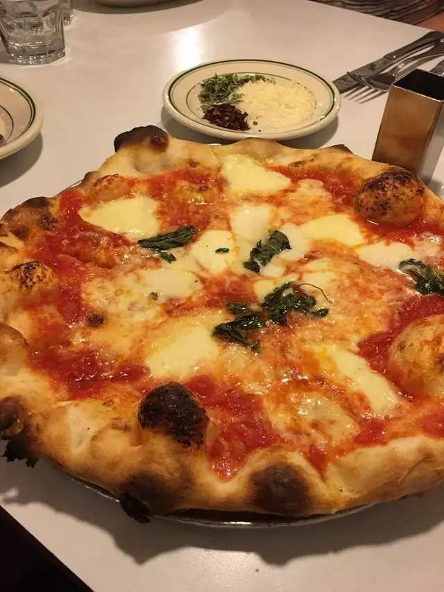 Pizzeria Delfina