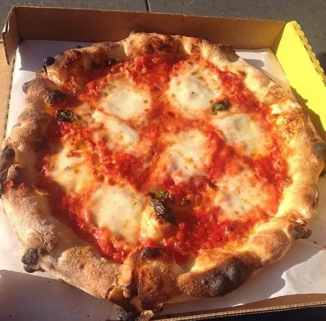 Pizzeria Delfina